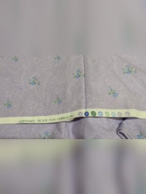 Vintage Peter Pan Fabrics Inc. Soft Lilac Floral Quilting Fabric 42" x 77"